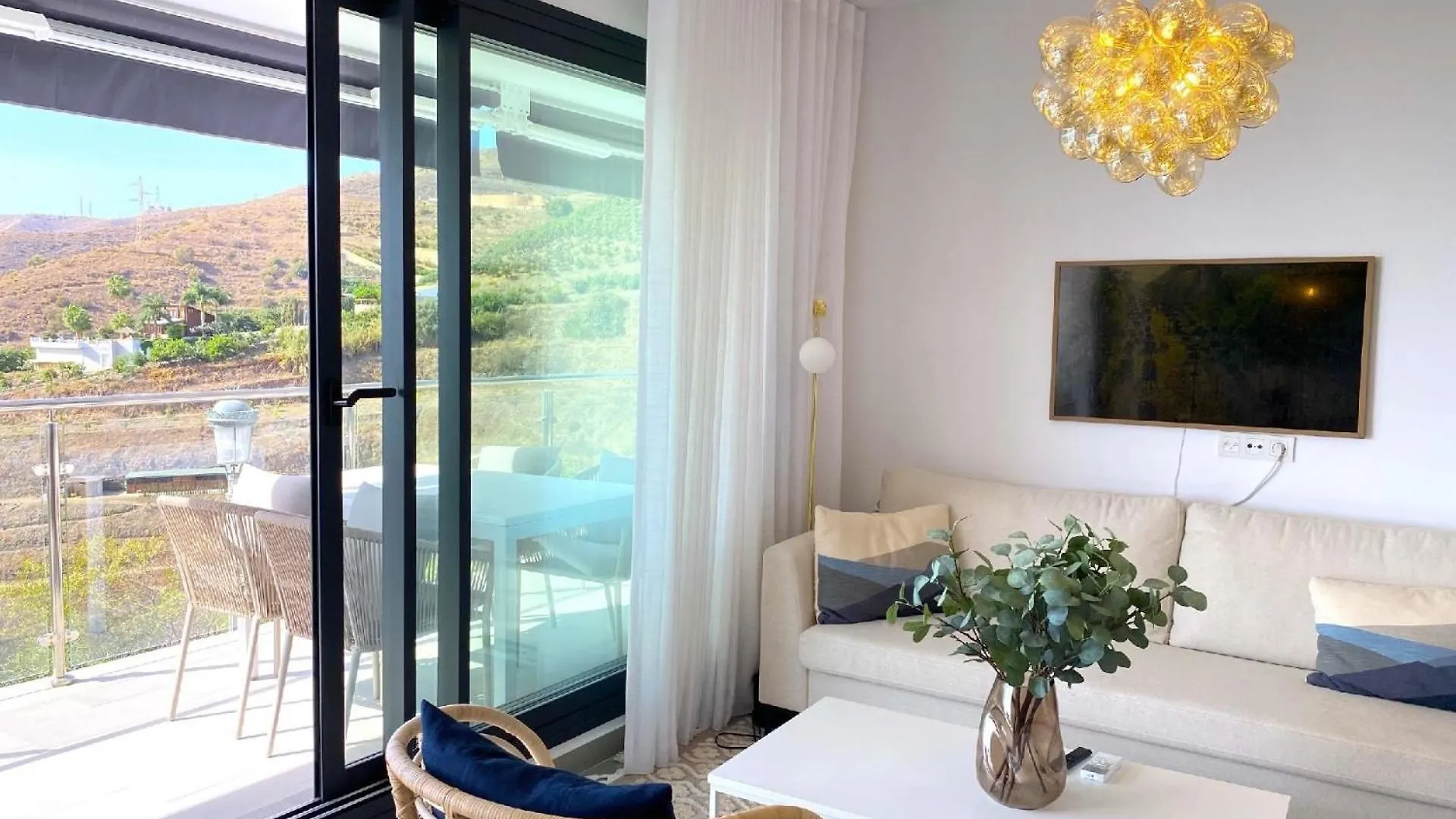 Ferienwohnung Fuer 6 Personen Ca 90 Qm In Nerja, Andalusien Costa Del Sol Apartmán Nerja