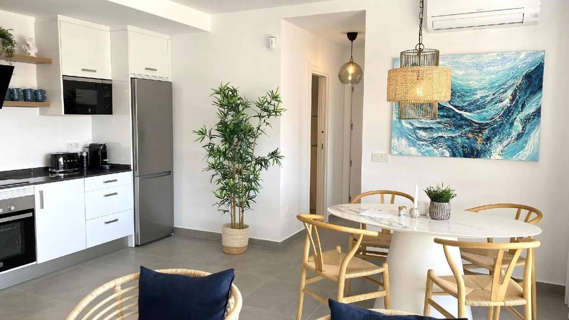 Apartment Ferienwohnung Fuer 6 Personen Ca 90 Qm In Nerja, Andalusien Costa Del Sol
